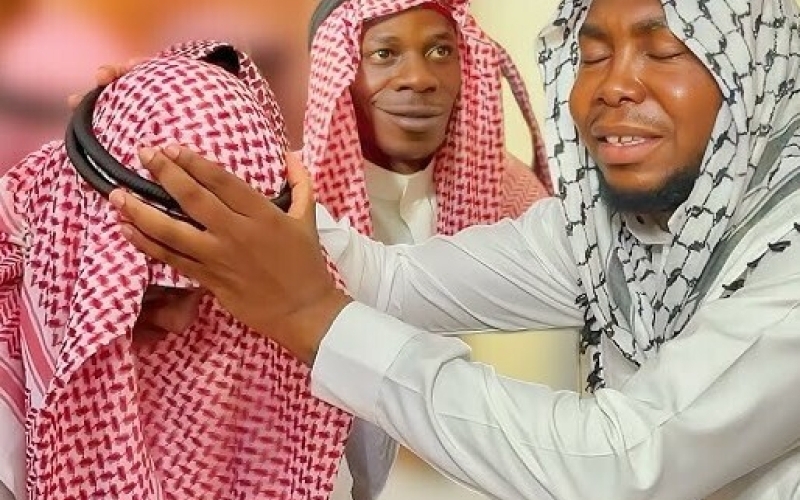 Alien Skin Embraces Islam After Life Changes.